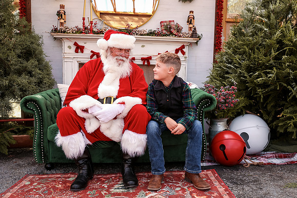 Santa -Gilbert 2025-05