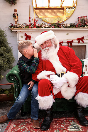 Santa -Gilbert 2025-08
