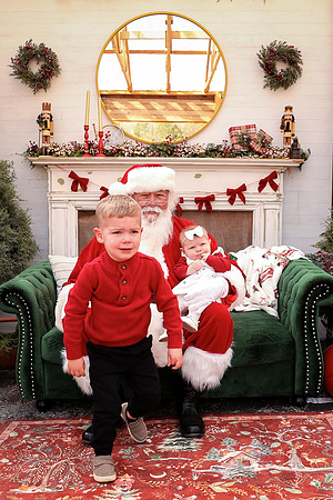 Santa - Burge Henderson 2025-38