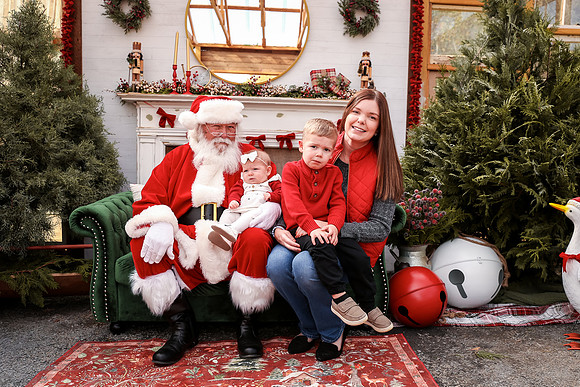Santa - Burge Henderson 2025-42