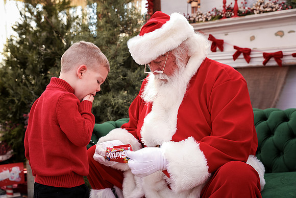 Santa - Burge Henderson 2025-46