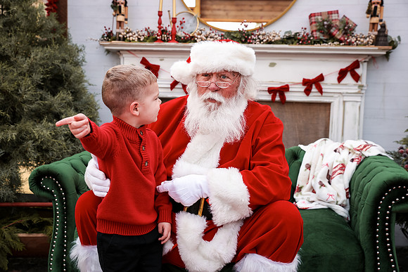 Santa - Burge Henderson 2025-63