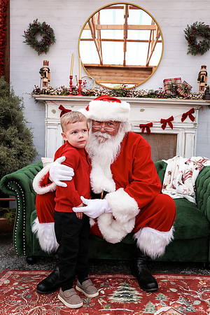 Santa - Burge Henderson 2025-64