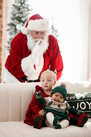 Fales Santa 2024-22