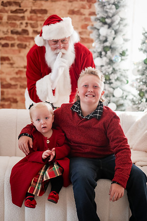 Fales Santa 2024-23