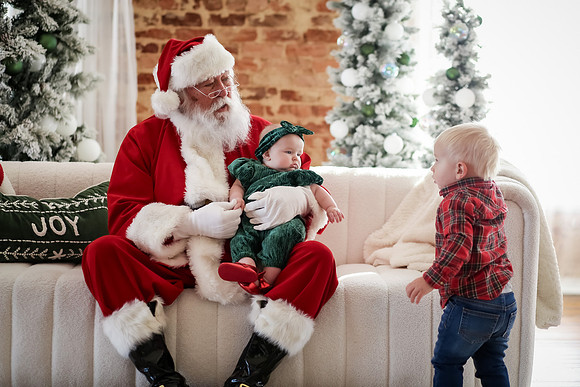 Dobson Santa 2024-17