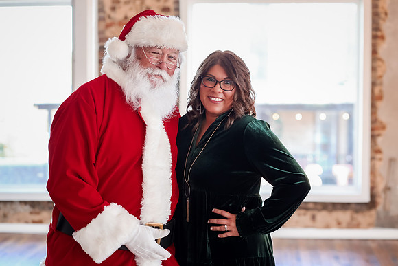 Gilbert Santa 2024-32