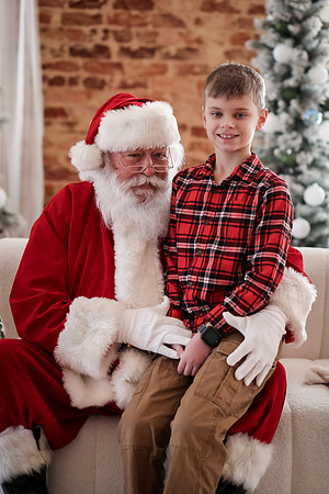 Andrew Santa 2024-13