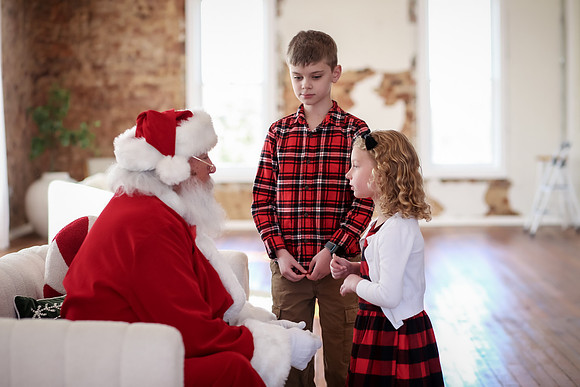 Andrew Santa 2024-02